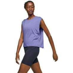 On Running Women's Focus Crop