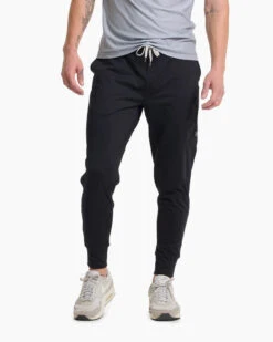 Vuori Men's Sunday Performance Jogger -Gear Head Outfitters V416 BLK 1 3c2a46a7 a06c 4ff7 9165 34fce6360b56 800x crop center jpg